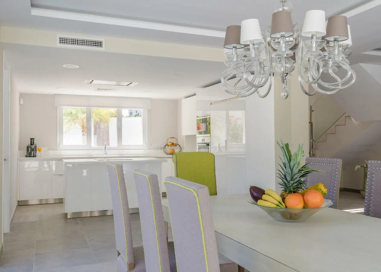 Calle Londres Villa Marbella 0*,